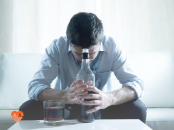 Лечение алкогольной депрессии в Окуловке